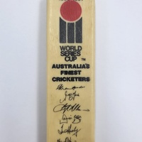 Vintage World Series Cup Australia’s Finest Cricketers Bat Collectables Set