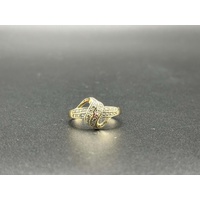 Ladies 9ct Yellow Gold Illusion Pattern Ring
