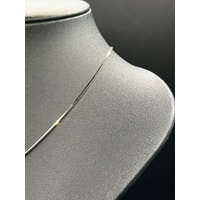  Ladies 9ct White Gold Snake Link Necklace