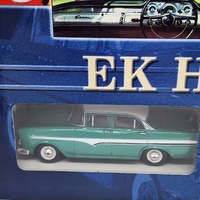 TRAX TRS21 Holden EK 40th Anniversary Set 1:43 Diecast Green Burgundy