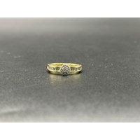 Ladies 18ct Yellow Gold Diamond Cluster Ring