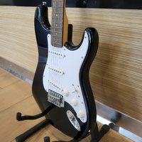 Squier Black Stratocaster Electric Guitar w/ Fender Frontman 10G Amp & Cable