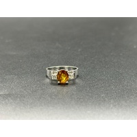 Ladies 18ct White Gold Amber Sapphire & Diamond Ring