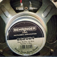 Behringer V-Tone GM-108 15W True Analog 8 Inch Speaker Guitar Amp