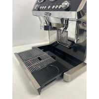 DeLonghi La Specialista Coffee Espresso Maker Machine with Attachments