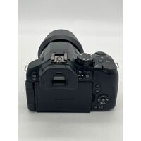 Panasonic DMC-FZ300 Camera with F28 Leica 25-600 Lens (Pre-owned)