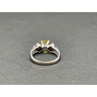 Ladies 18ct White Gold Yellow Gemstone & Diamonds Ring (Pre-Owned)