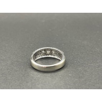 Ladies 9ct White Gold Diamond Ring