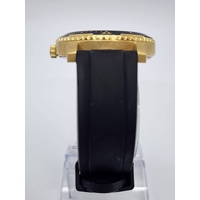 Guess W1174G4 Mens Gold Tone Black Rubber Strap Watch Sporty Chronograph