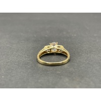 Ladies 9ct Yellow Gold Cubic Zirconia Ring