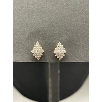 Ladies 9ct Yellow Gold Diamond Cluster Stud Earrings