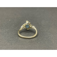 Ladies 9ct Yellow Gold Blue Gemstone Ring