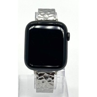 Apple Watch SE 44mm 1st Gen WiFi and Cellular Aluminum Case with Link Bracelet