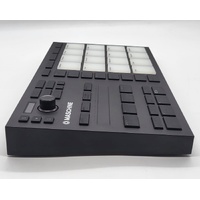 Native Instruments Maschine Mikro MK3 Drum Machine Controller and Sampler