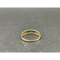 Ladies 9ct Yellow Gold Green Gemstone Ring