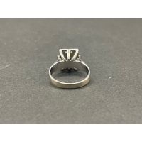 Ladies 18ct White Gold Diamond and Sapphire Ring