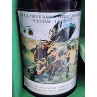 Vietnam Memorial 1992 Australian Forces Port Gift Box Mt. Aitken Estates 750ml