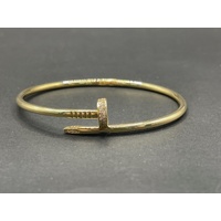 Ladies 18ct Yellow Gold Round Bangle