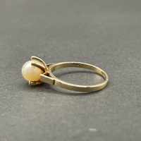 Ladies 9ct Yellow Gold White Pearl Ring