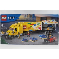 LEGO City Delivery Truck 60440 1061pcs Forklift Minifigures Ages 8+