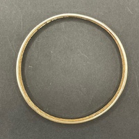 Ladies 9ct Two Tone Round Pattern Bangle