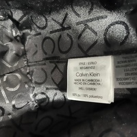 Calvin Klein Estilo HIGAVVD2 Black Tote Women's Handbag Logo Design