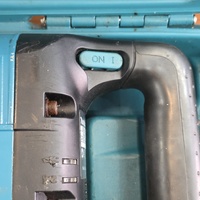 Makita HM1317C 1510W 17kg Demolition Jack Hammer in Makita Roller Case