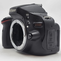 Nikon D5100 16.2MP DSLR Camera Kit 18-55mm VR Lens 8GB SD with Charger Strap