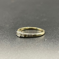Ladies 10ct Yellow Gold Diamond Ring