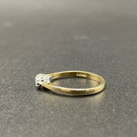 Ladies 9ct Yellow Gold Cubic Zirconia Ring