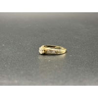 Ladies 9ct Yellow Gold Cubic Zirconia Ring