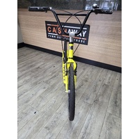 Kostka Twenty Max Adult Footbike Kick Scooter 20/20 Wheels 150kg Neon Yellow