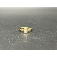  Ladies 9ct Yellow Gold Lab Grown Diamond Ring