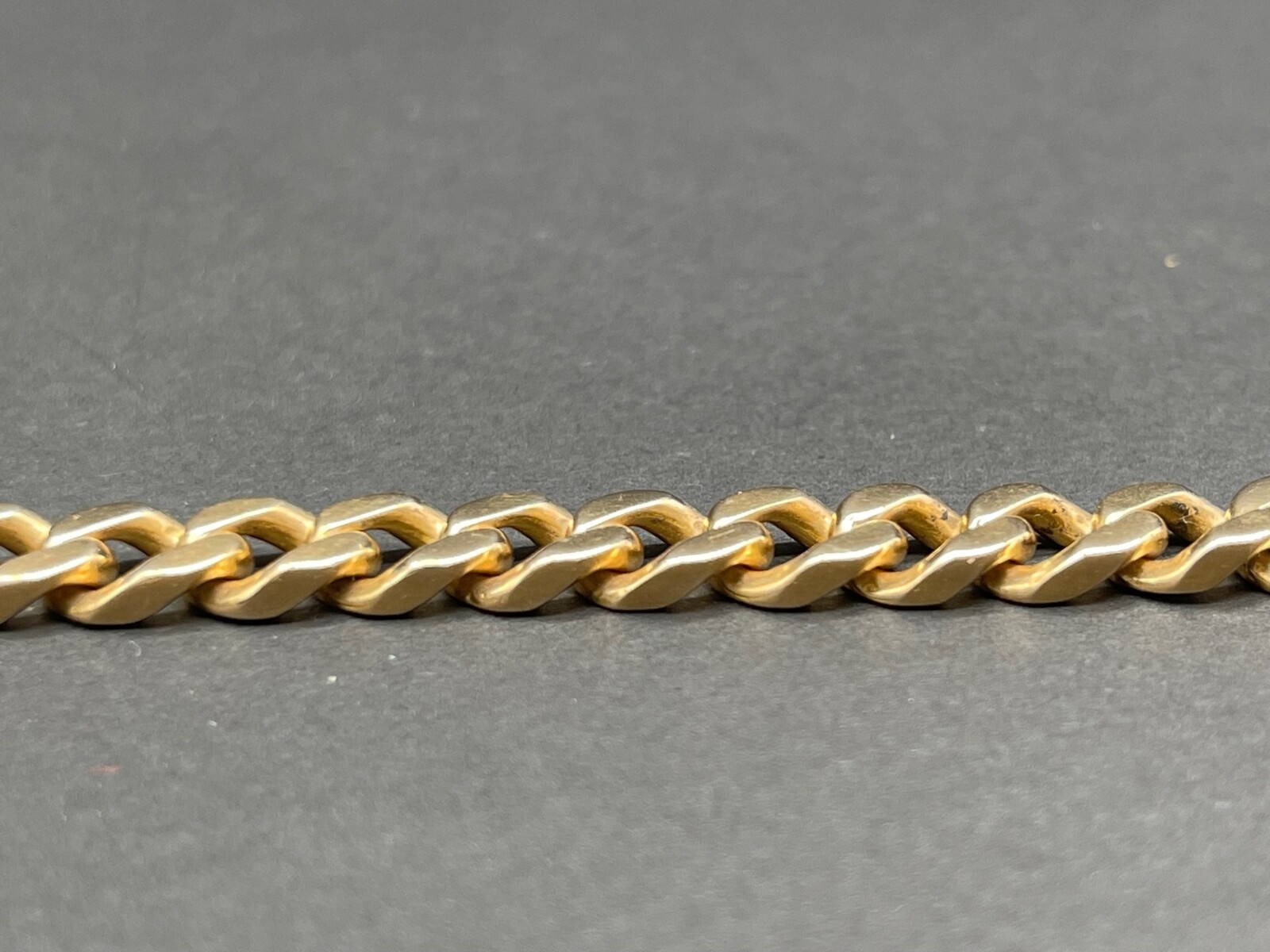 Mens 18ct Yellow Gold Curb Link ID Bracelet Pre Owned
