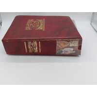 Fleer 94-95 Assorted Basketball Cards Approx. 1000 Collectable Cards in Folder 