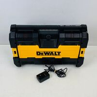 Dewalt Site Radio DWST1-75664-XE 14.4V / 18V with Power Lead (Pre-owned)