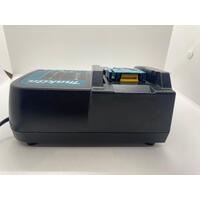 Makita DC18SD 14.4-18V Li-Ion Battery Charger (Pre-owned)