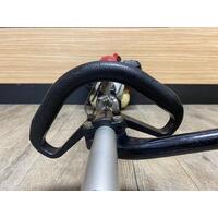 Shindaiwa T262XS 25.4cc 2-Stroke Straight Shaft Whipper Snipper