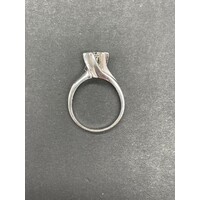 Ladies White Platinum Solitaire Diamond Ring