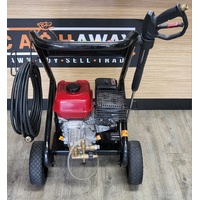 Full Boar 3200PSI FBPPW-3200 Petrol Pressure Washer with 5 Nozzles Attachments