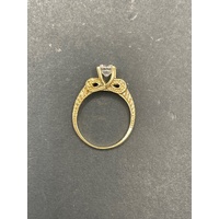 Ladies 9ct Yellow Gold Cubic Zirconia Ring