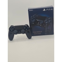 DualShock 4 Wireless Controller for PlayStation 4 500 Million Limited Edition
