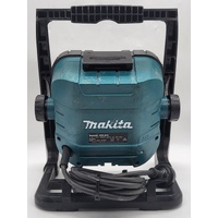 Makita DML805 18V LED Corded Cordless Flood Work Light with 5.0Ah Battery