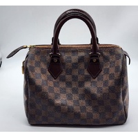Louis Vuitton Speedy 25 Damier Ebene Canvas Handbag with Gold Hardware