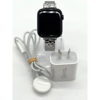 Apple Watch SE 44mm 1st Gen WiFi and Cellular Aluminum Case with Link Bracelet