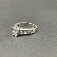 Ladies 14ct White Gold Diamond Ring