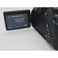 Canon EOS 700D DSLR Camera with EF-S 18-55mm f/3.5-5.6 IS STM Lens