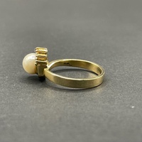 Ladies 18ct Yellow Gold White Pearl Diamond Ring