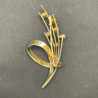 Ladies 14ct Yellow Gold White Pearl Bouquet Brooch