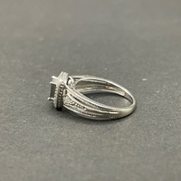 Ladies 9ct White Gold Diamond Ring